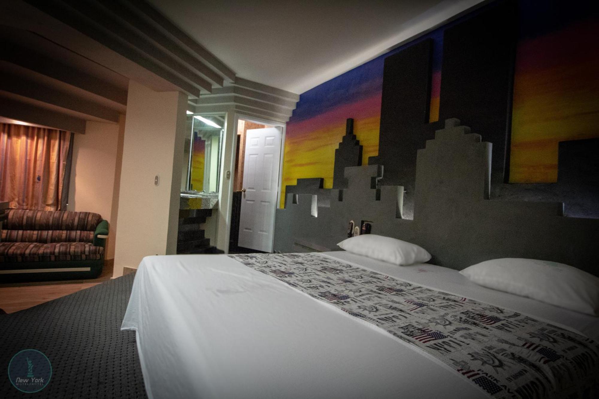 New York Hotel/Motel Orizaba  Exterior photo