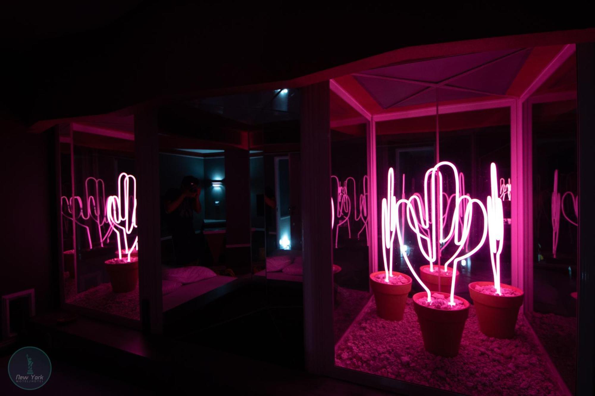 New York Hotel/Motel Orizaba  Exterior photo